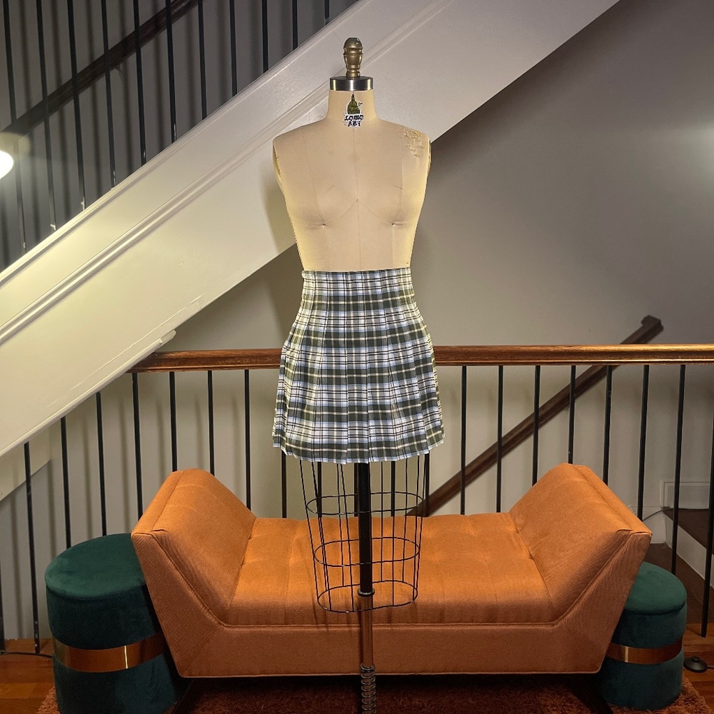 Stylish Pleated Mini Skirt